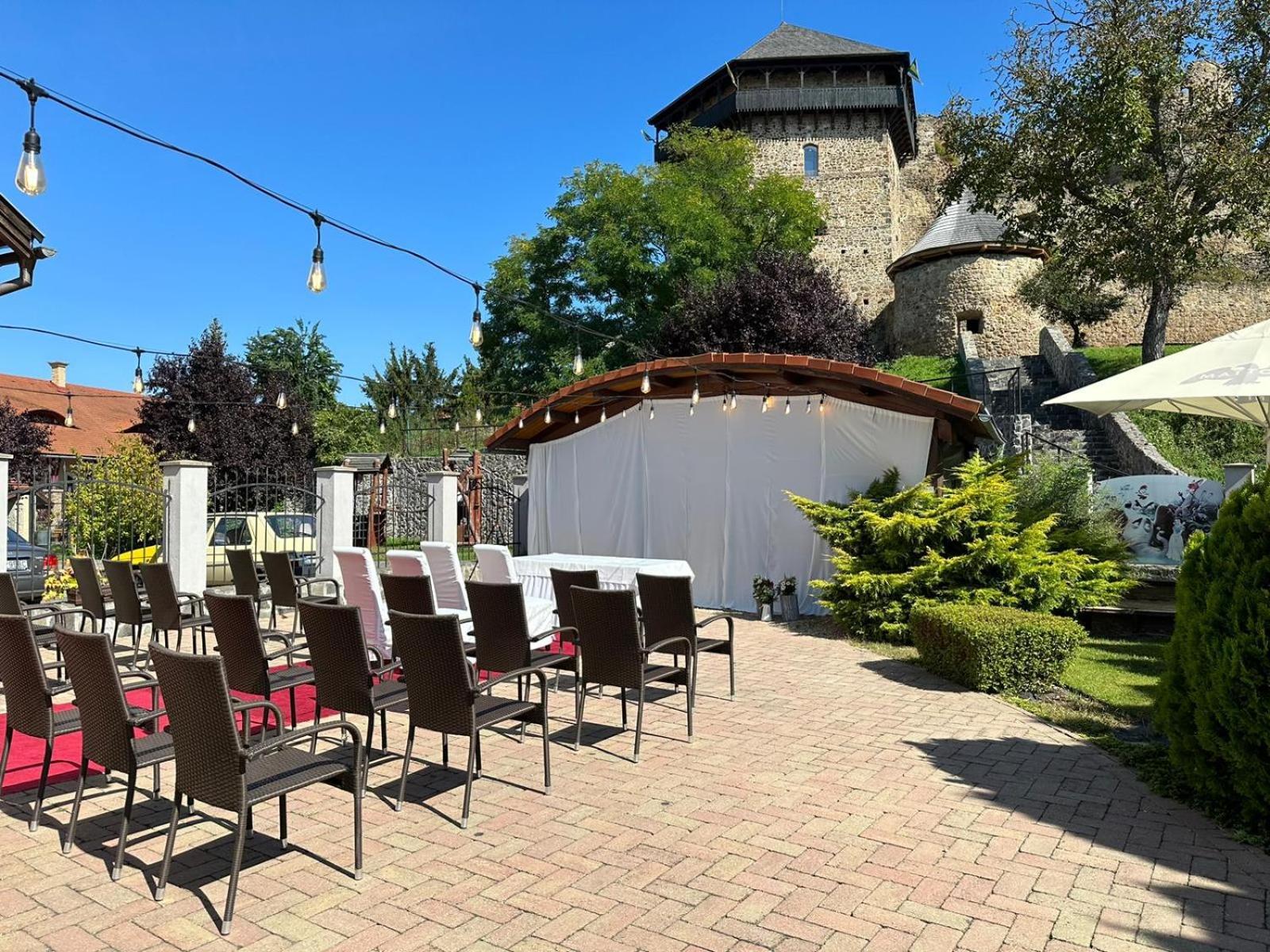 Penzion Bebek Filakovo Εξωτερικό φωτογραφία