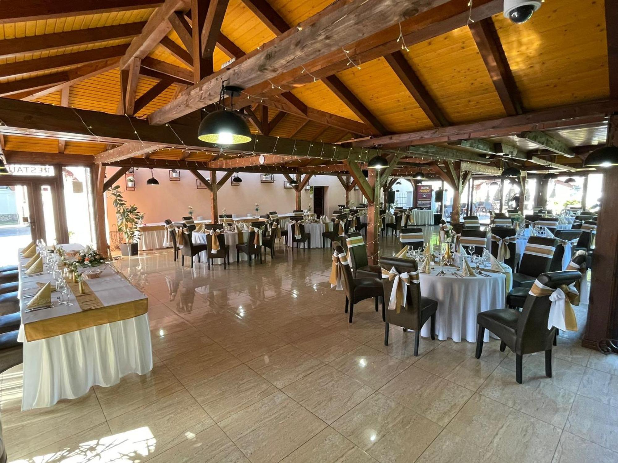 Penzion Bebek Filakovo Εξωτερικό φωτογραφία